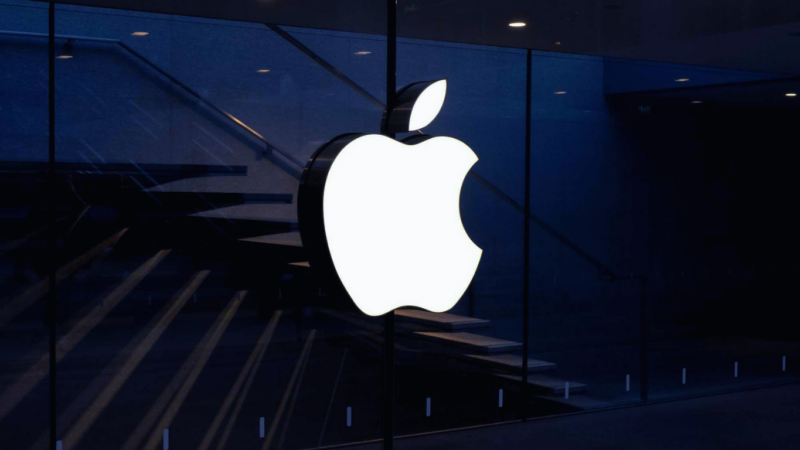 Preocupada com Críticas, Apple Adia Lançamento de Óculos Inteligentes para 2027